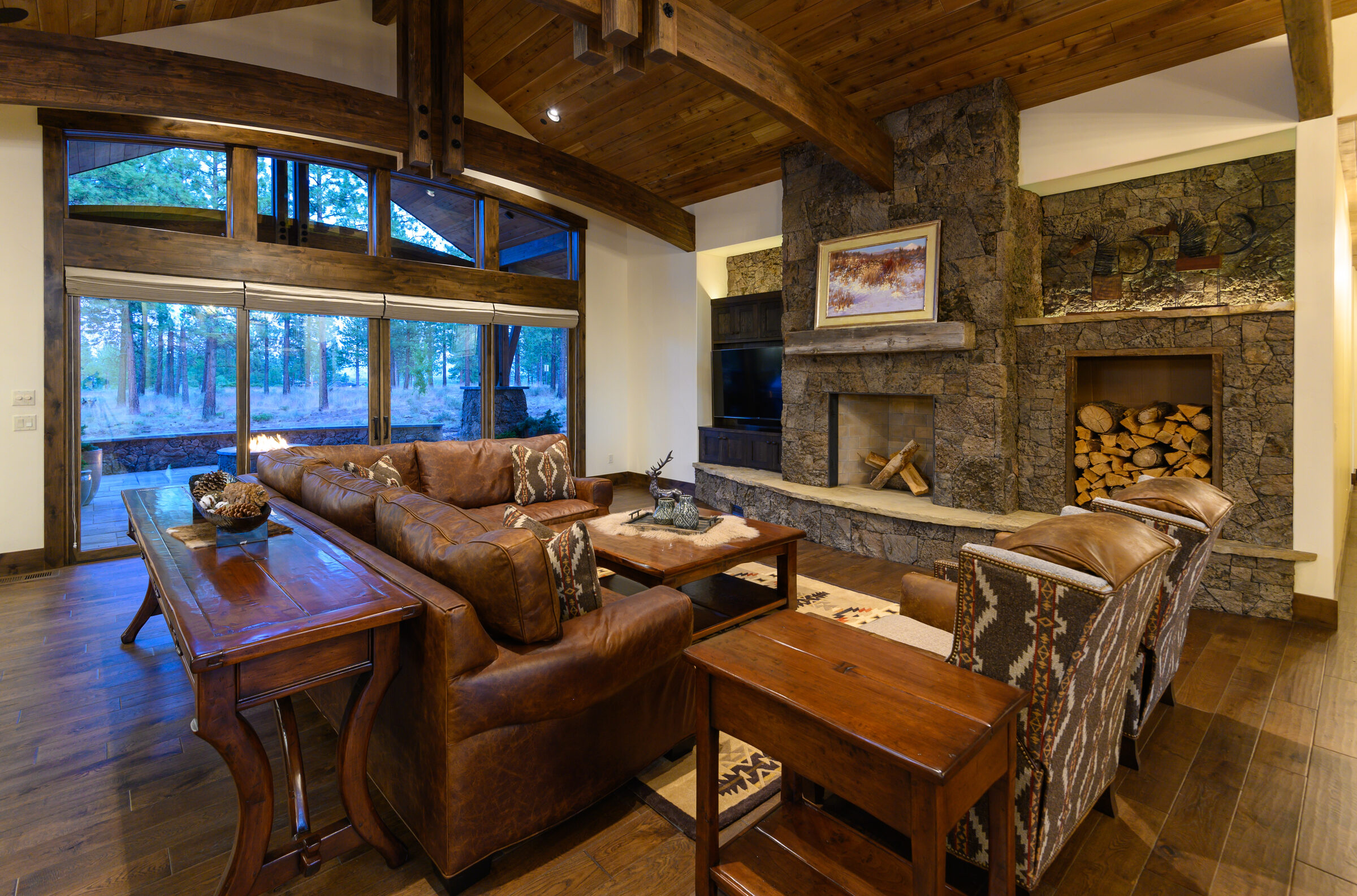 Golden Mantle lava rock fireplace, Tree Farm Bend Oregon