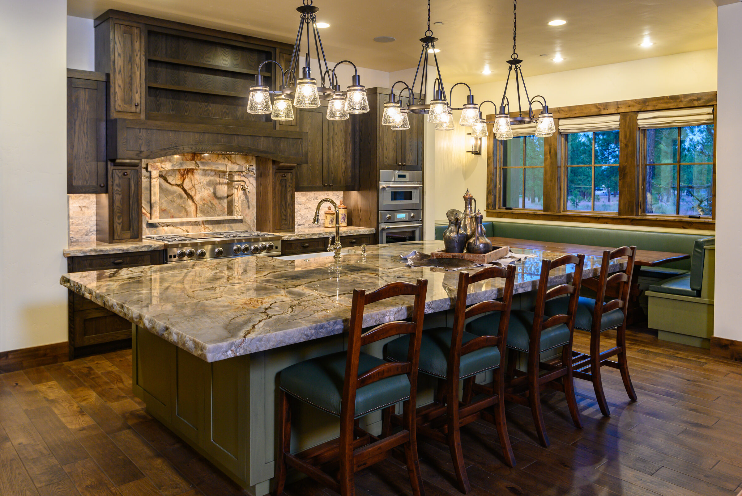 Golden Mantle granite kitchen island, Bend Oregon